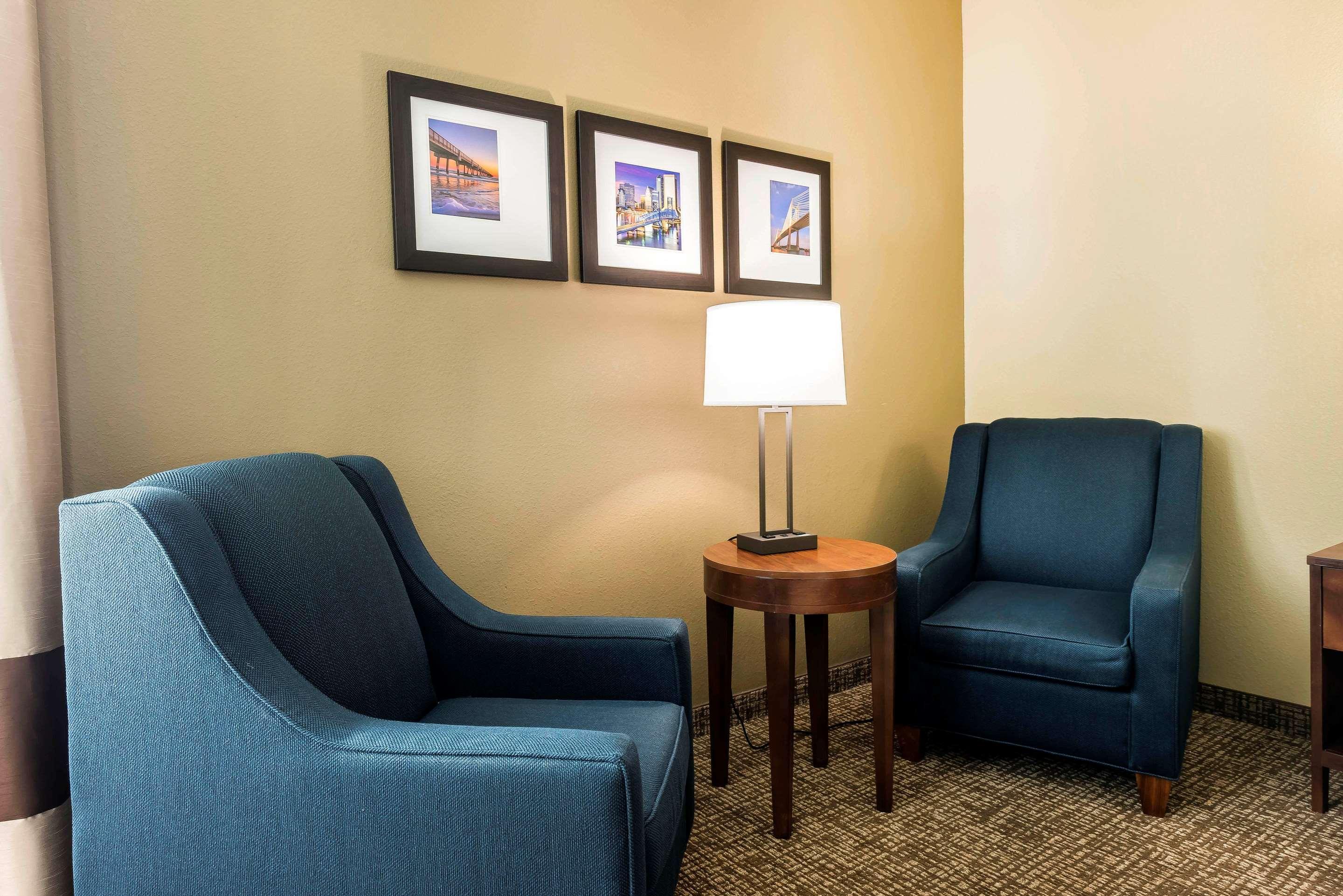 Comfort Suites Baymeadows Near Butler Blvd Джэксонвиль Экстерьер фото