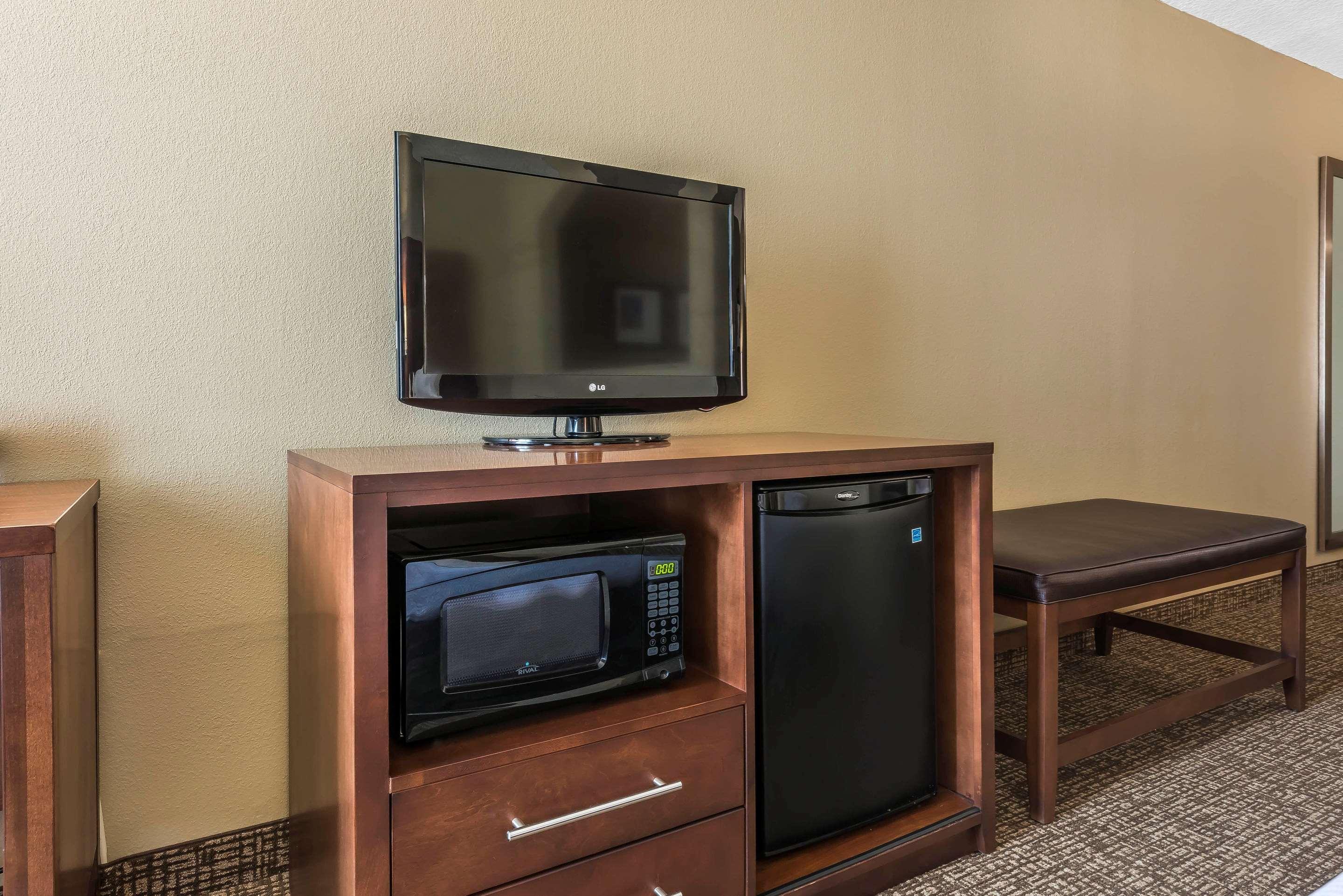 Comfort Suites Baymeadows Near Butler Blvd Джэксонвиль Экстерьер фото