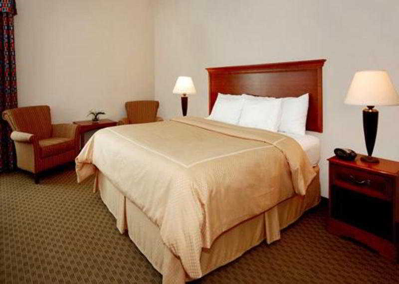 Comfort Suites Baymeadows Near Butler Blvd Джэксонвиль Экстерьер фото